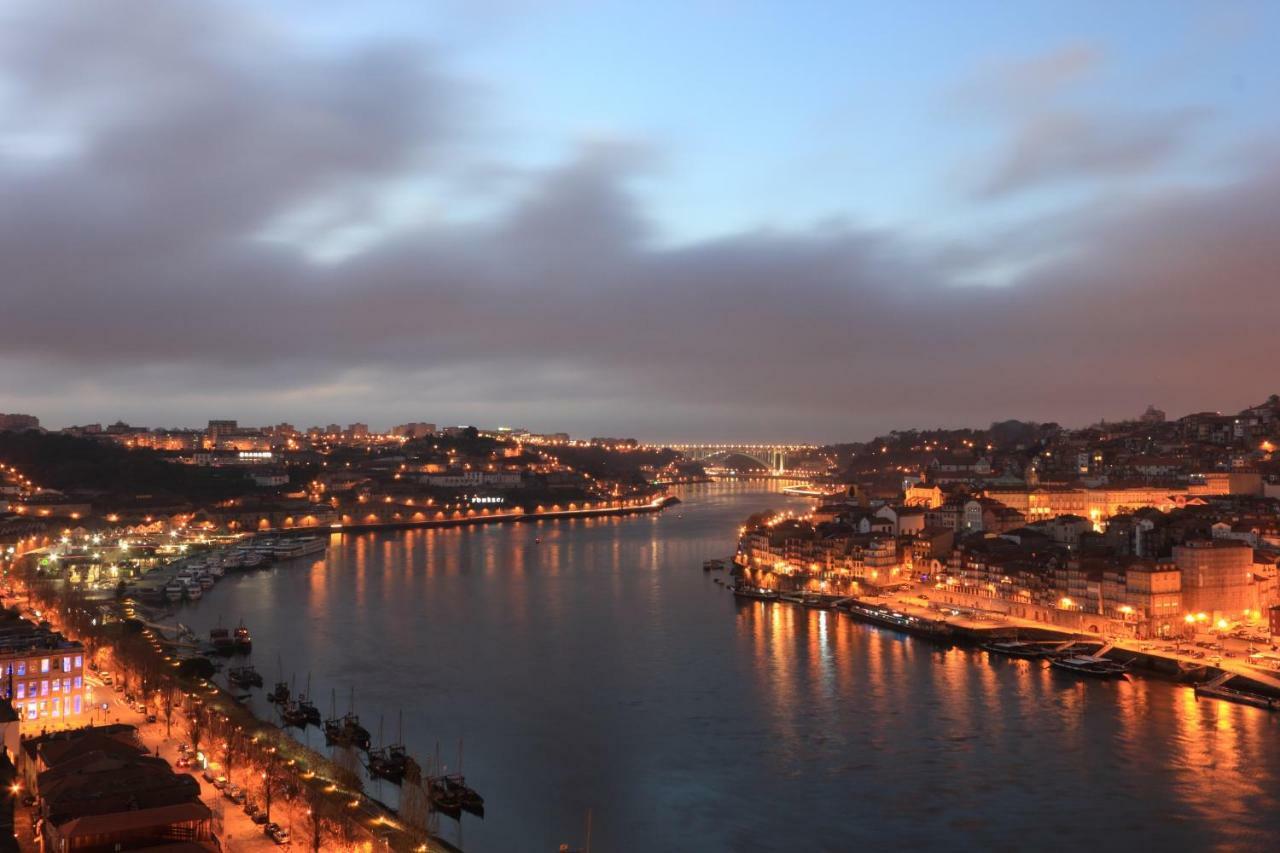 Ninon- Premium Trindade By Porto City Hosts Luaran gambar