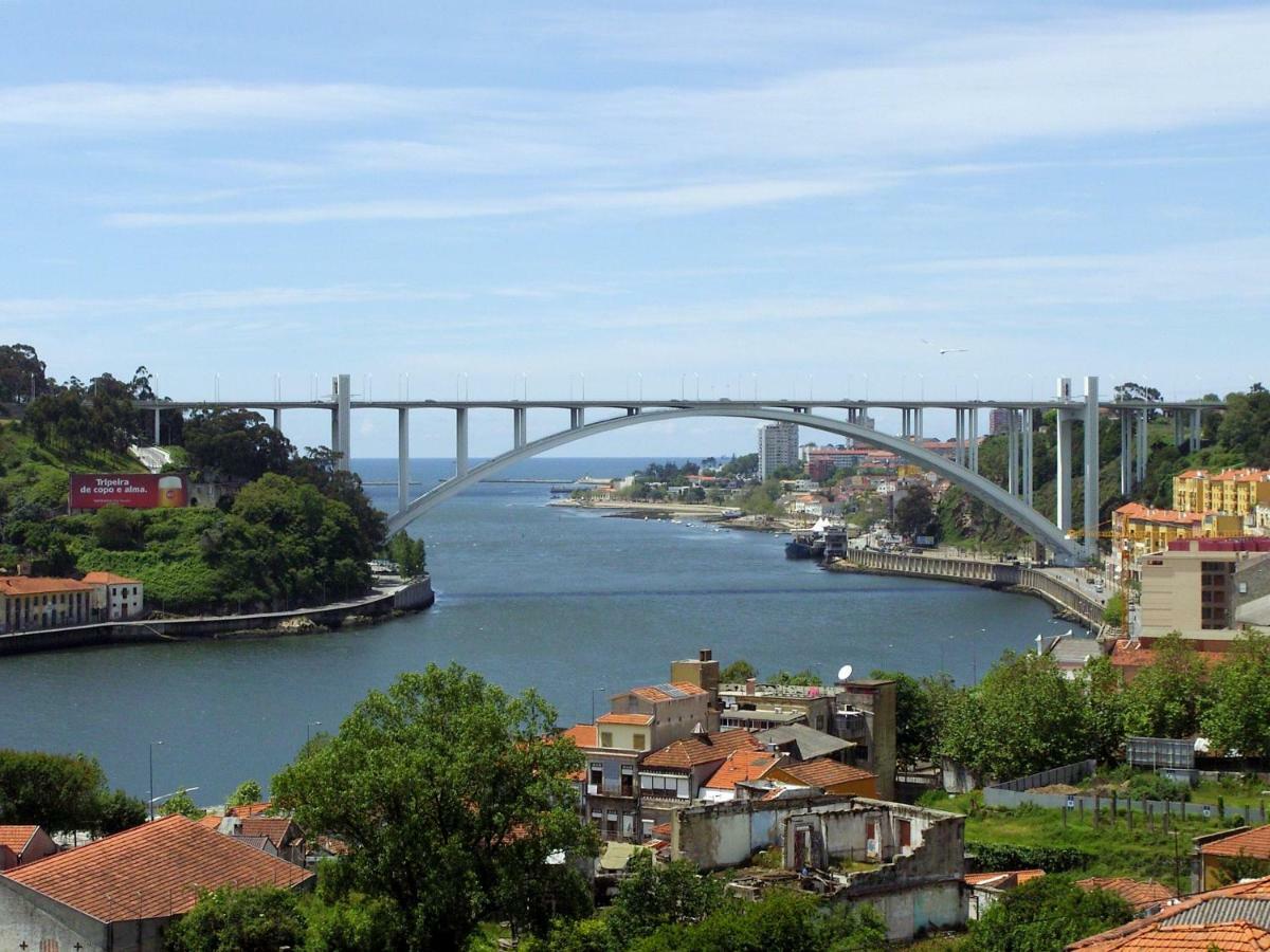 Ninon- Premium Trindade By Porto City Hosts Luaran gambar